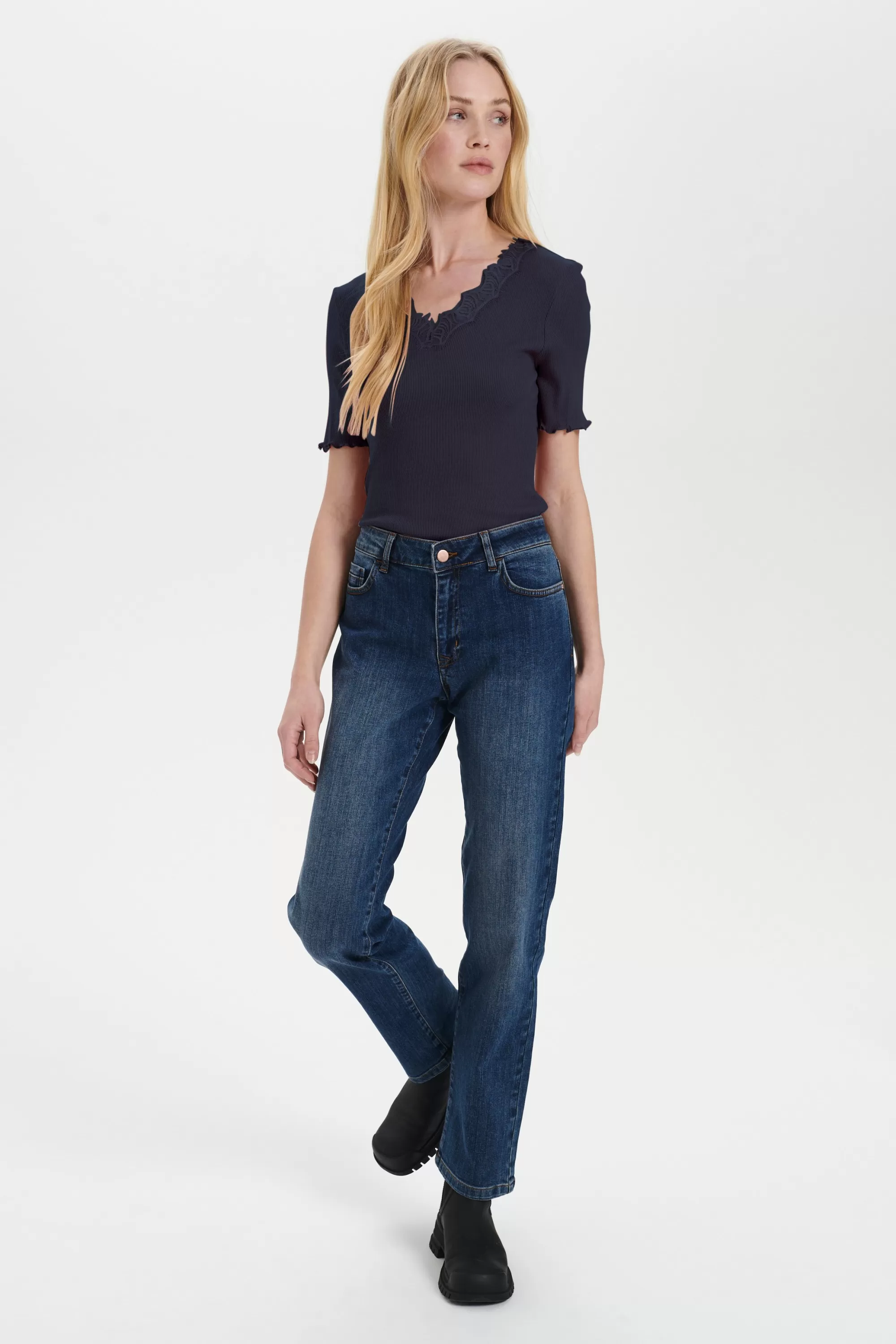 mayasz_tshirt_2-3.webp SaintTropez MayaSZ T-shirt NightSky New